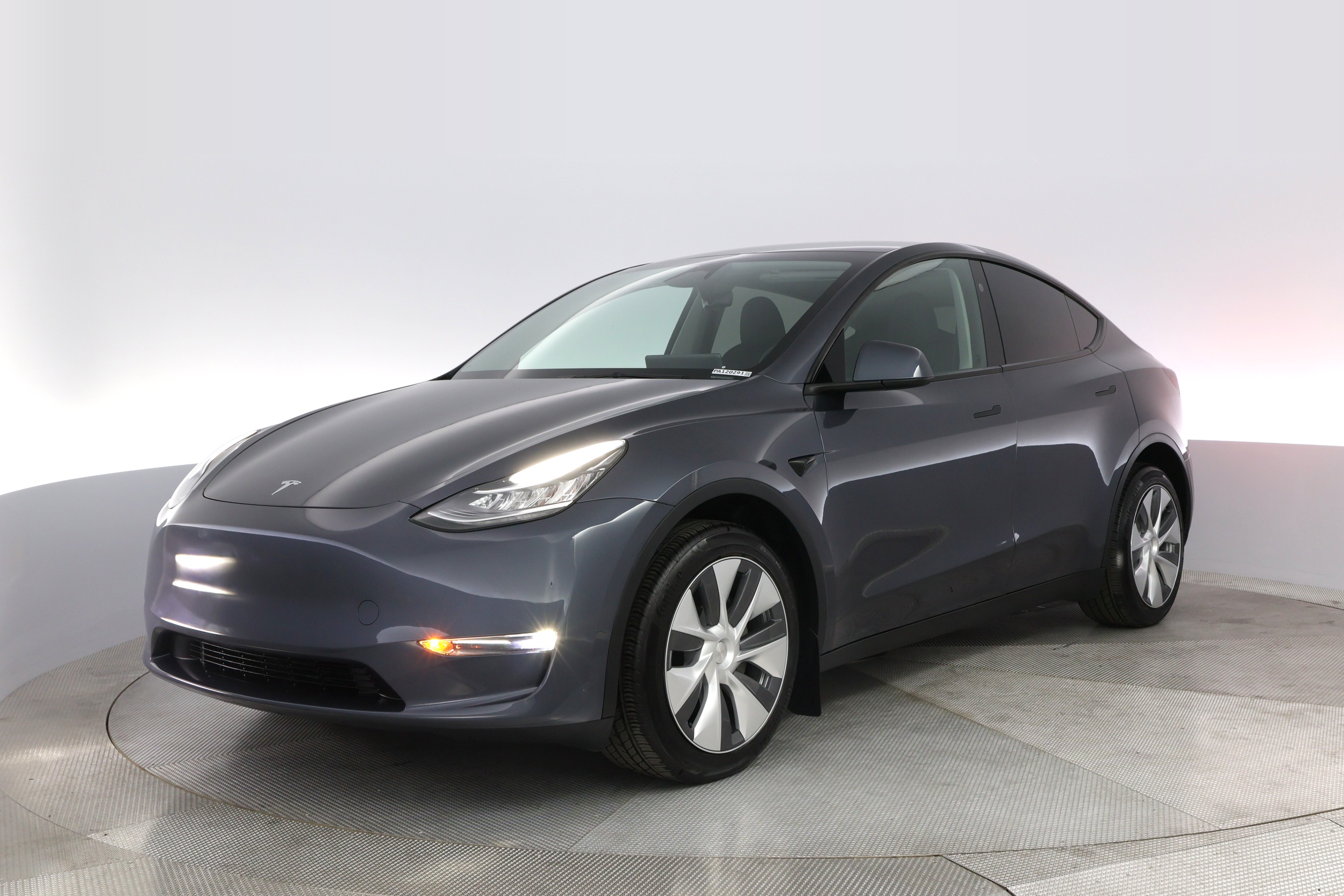2023 Tesla Model Y Long Range's photo