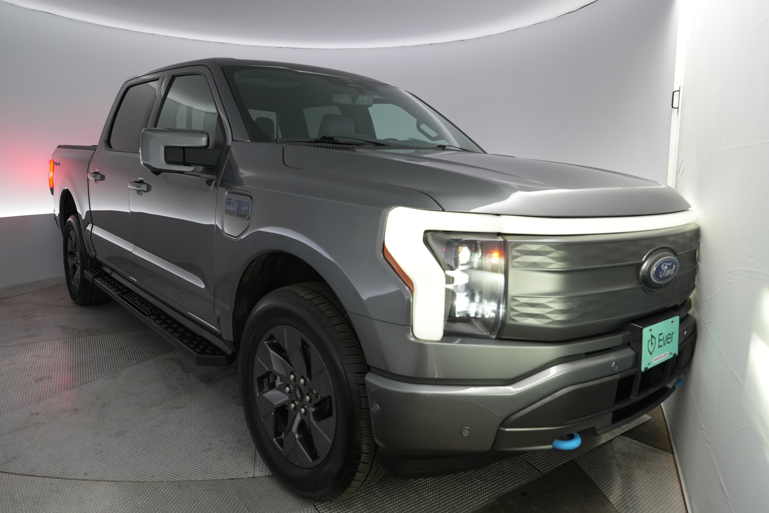 2023 Ford F-150 Lightning Pro's photo