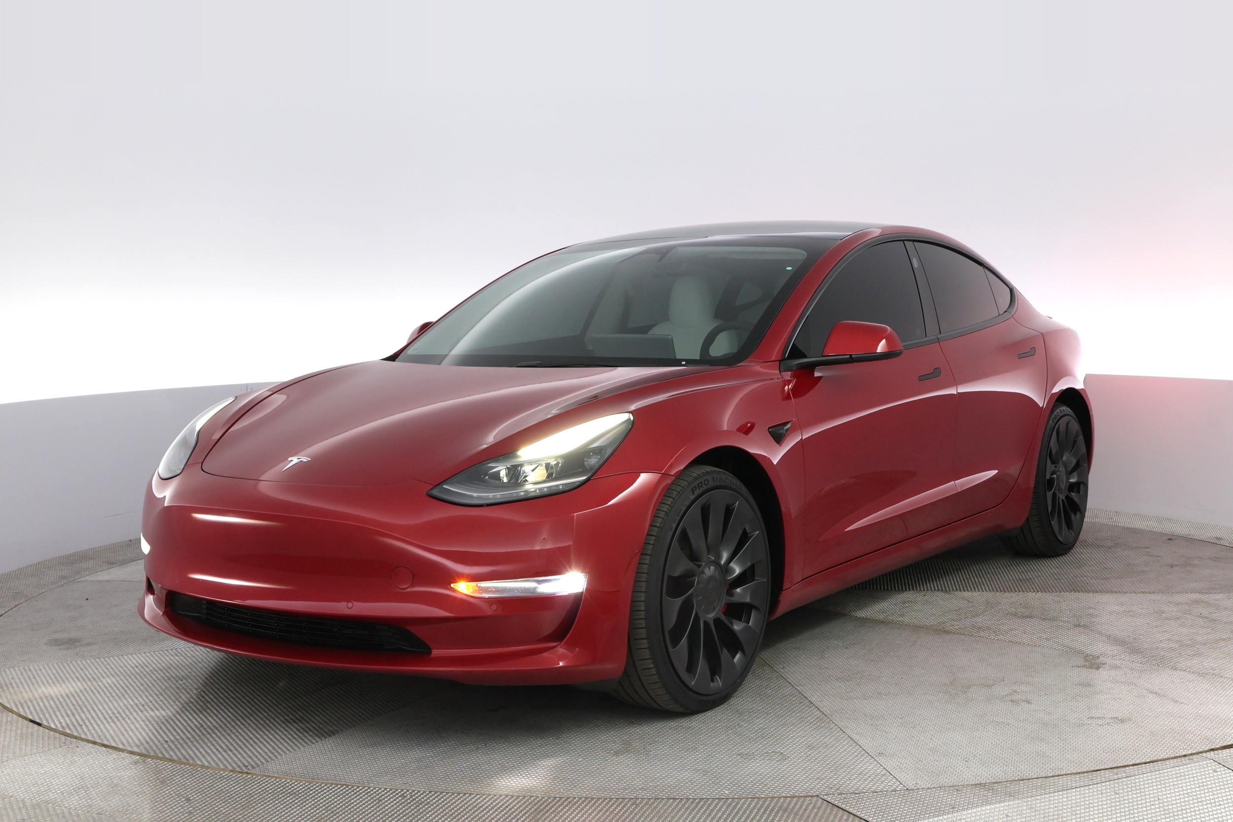 2022 Tesla Model 3 Performance's photo