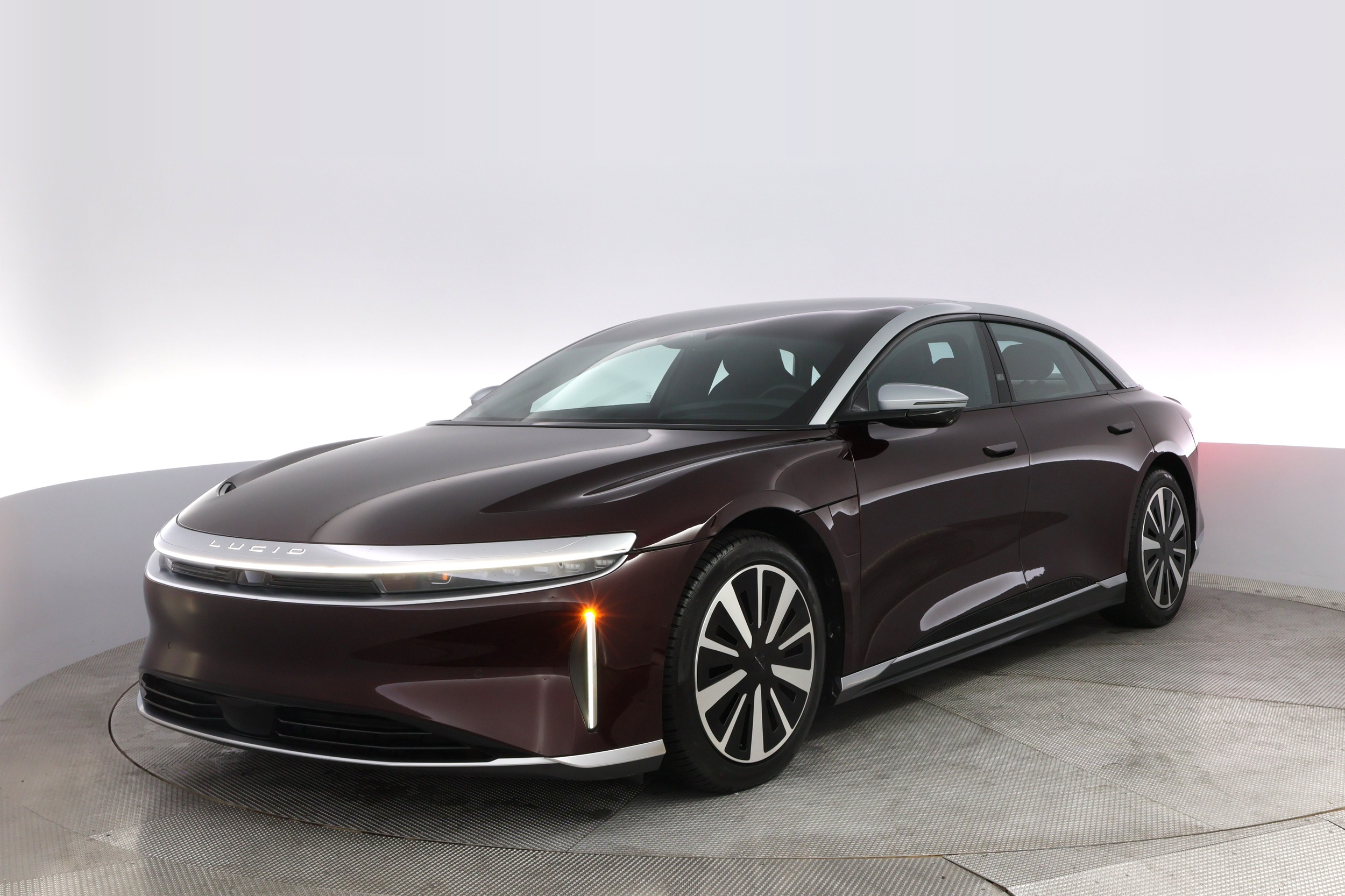 2023 Lucid Air Grand Touring's photo