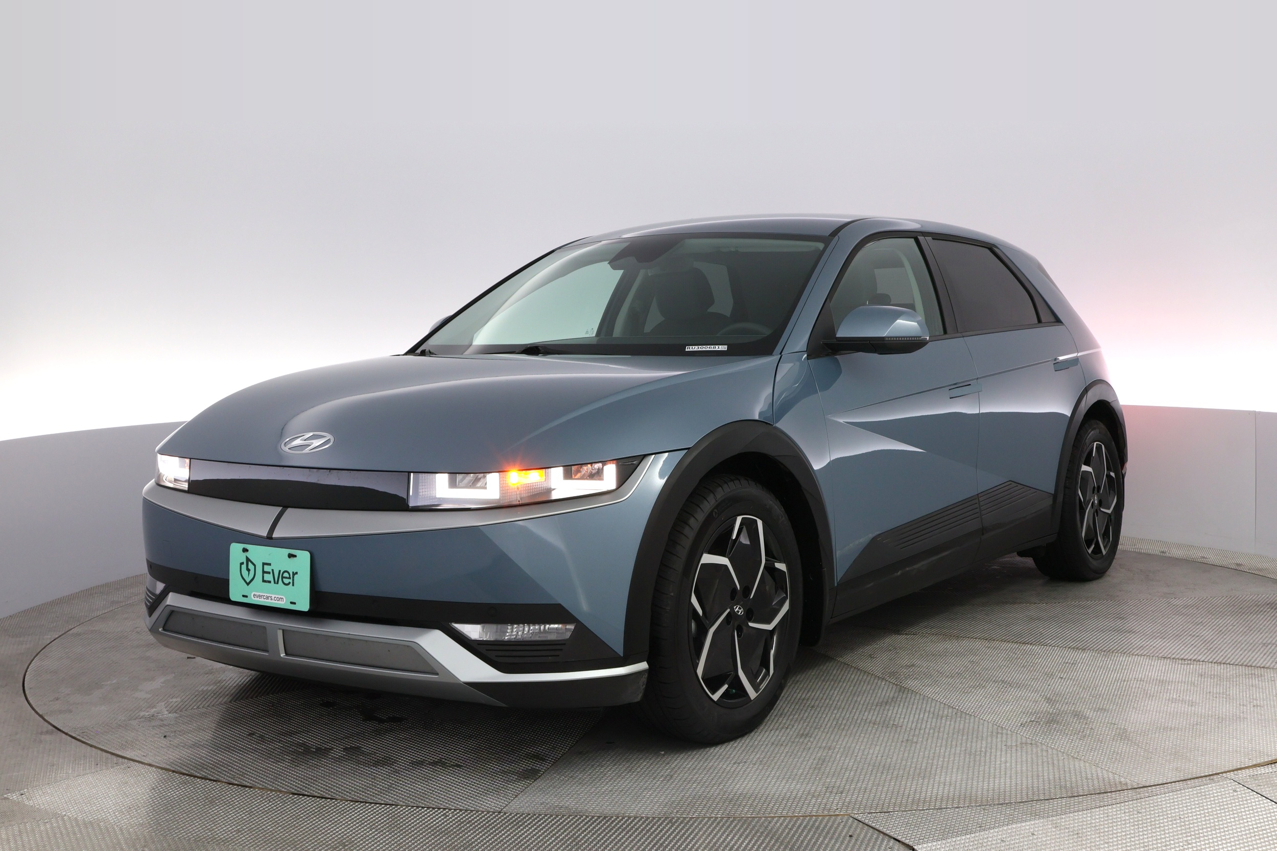 2024 Hyundai IONIQ 5 SEL's photo