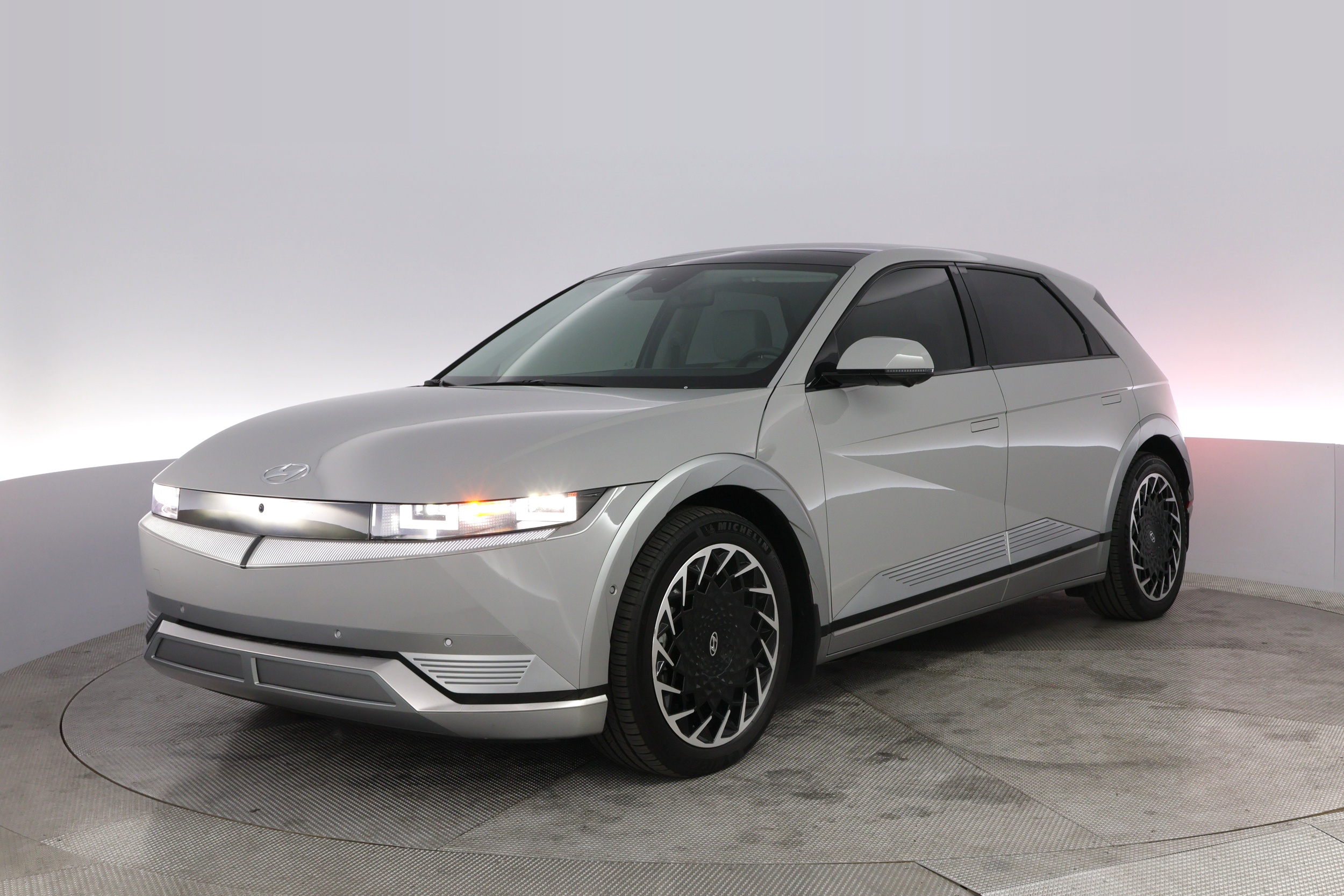 2024 Hyundai IONIQ 5 Limited