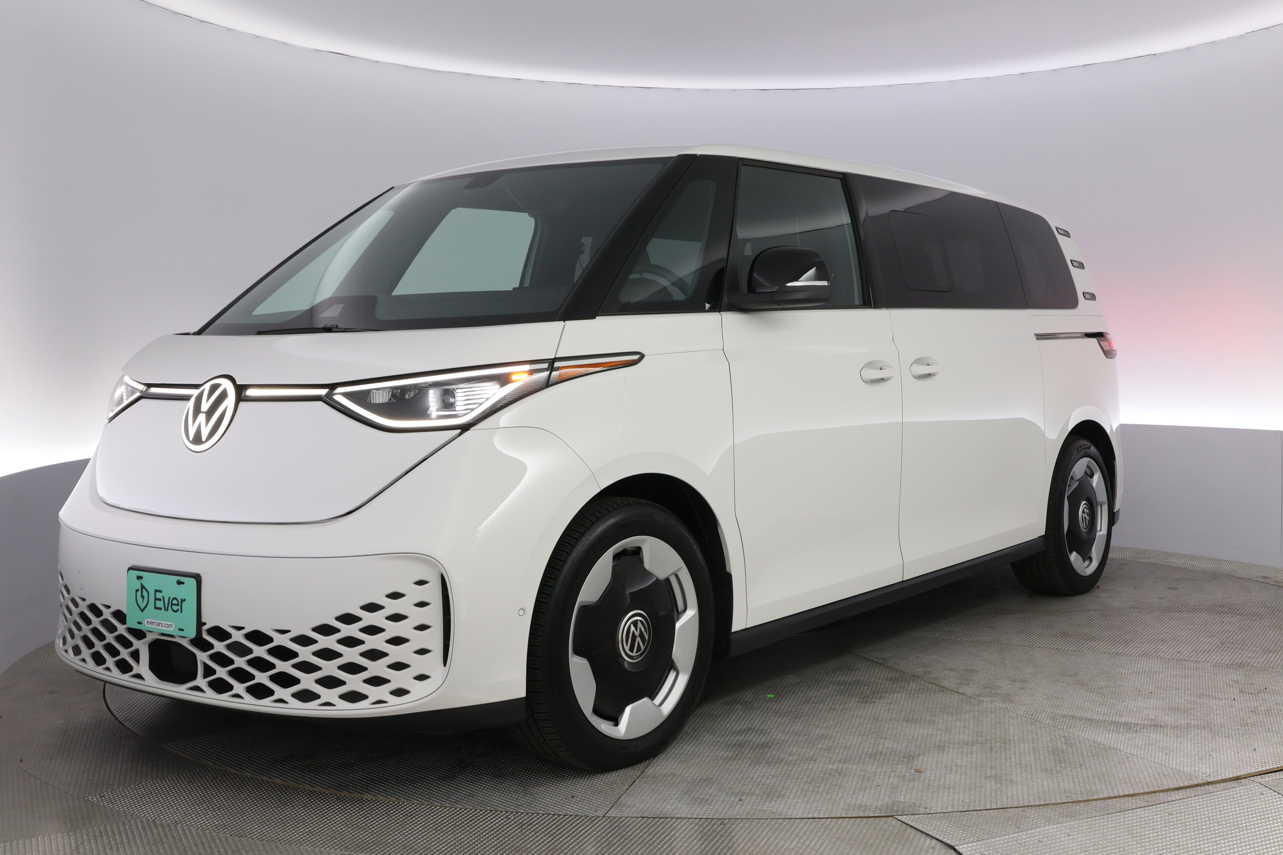 2025 Volkswagen ID. Buzz Pro S's photo