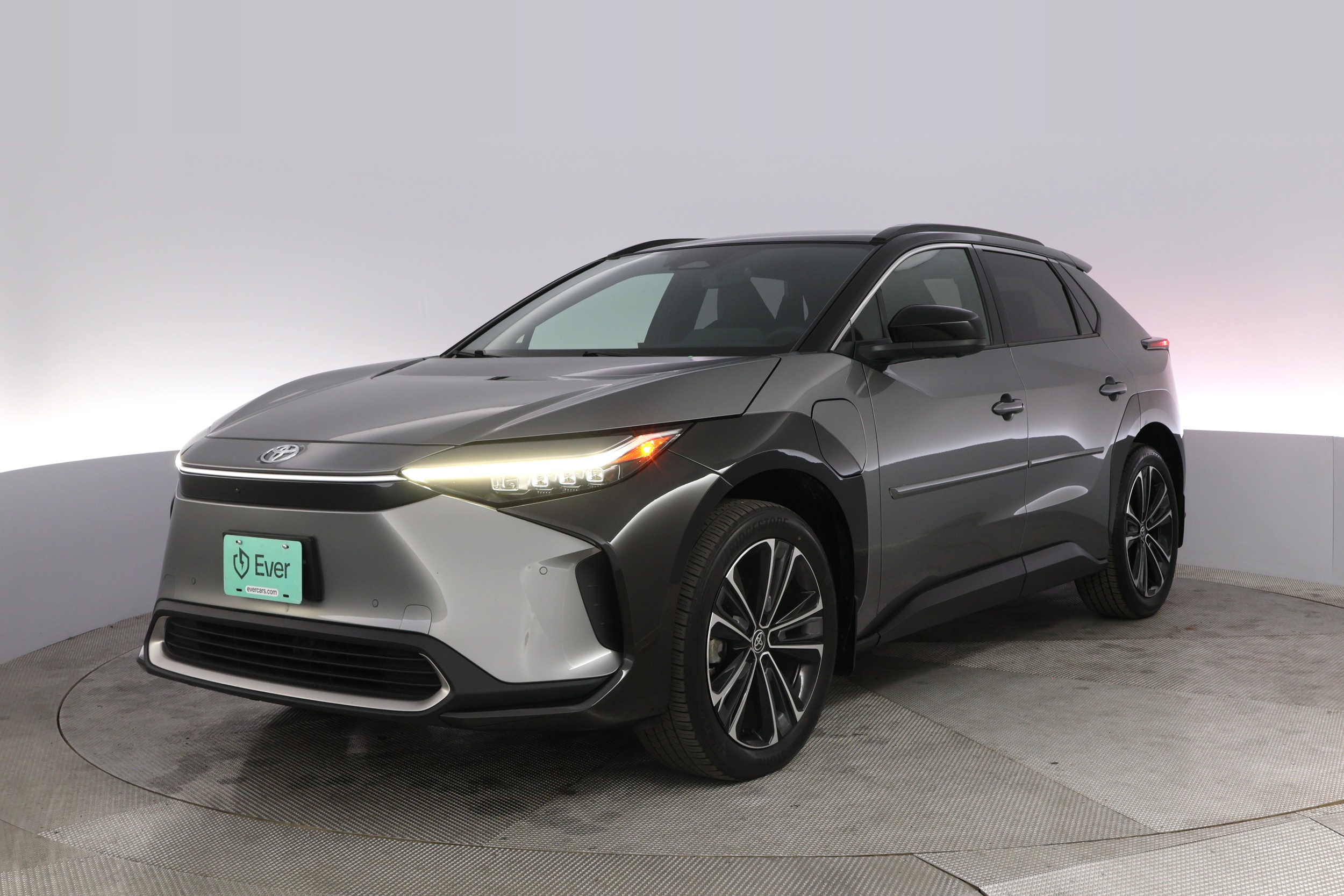 2023 Toyota bZ4X Limited FWD's photo