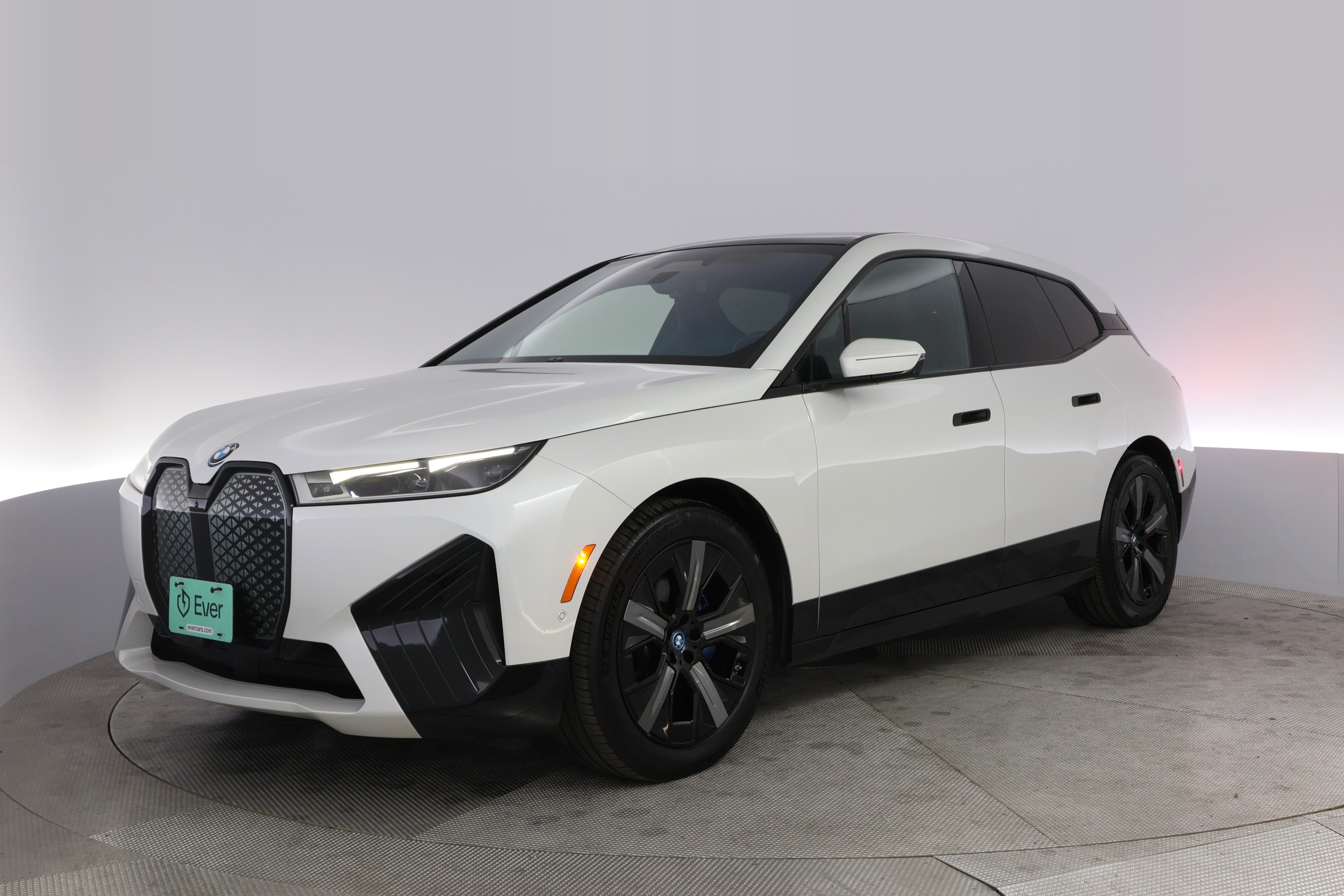 2022 BMW iX xDrive50's photo