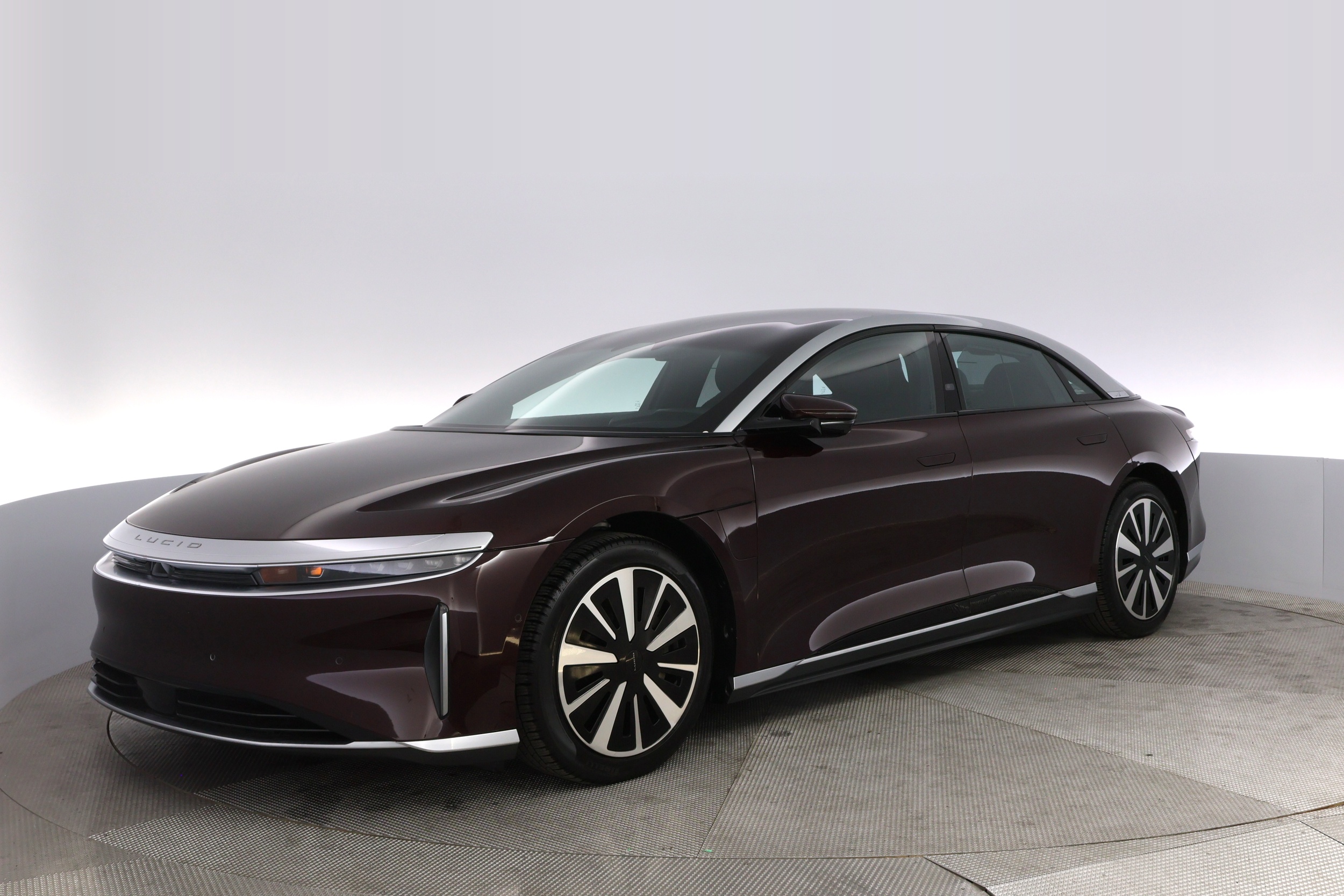 2023 Lucid Air Touring's photo