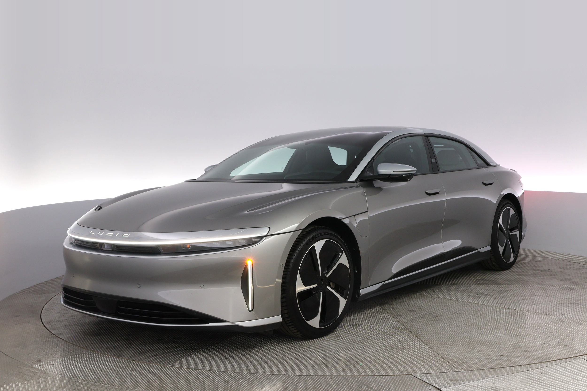 2023 Lucid Air Grand Touring's photo