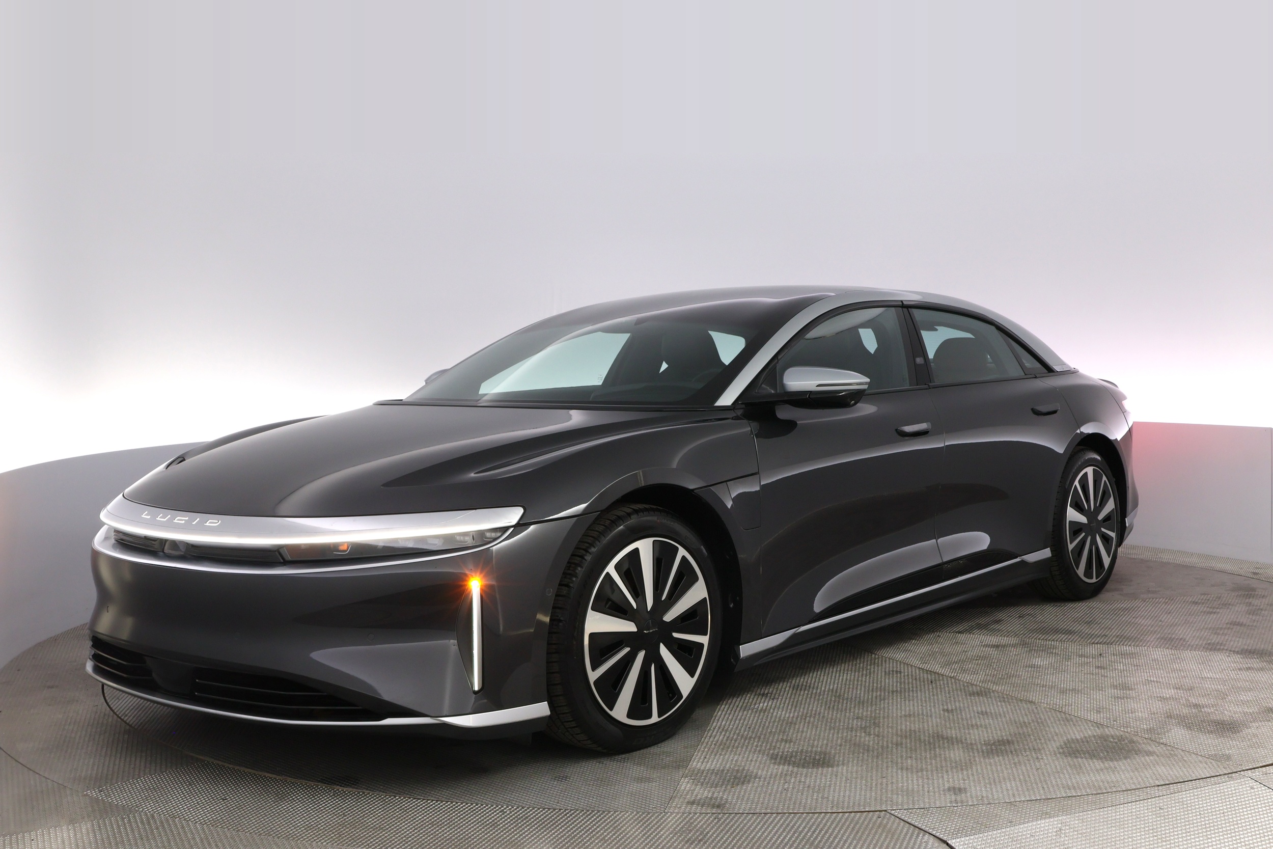 2023 Lucid Air Grand Touring's photo