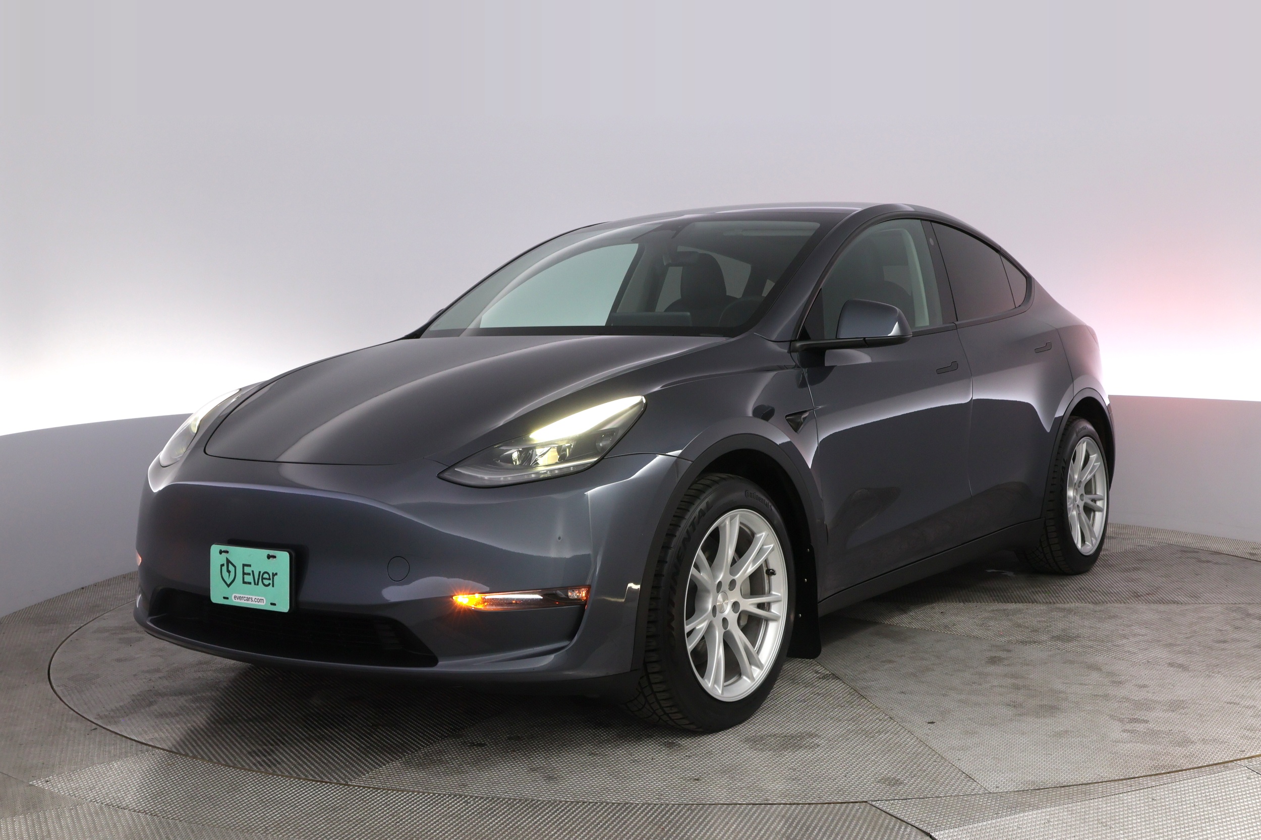 2023 Tesla Model Y Long Range Dual Motor All-Wheel Drive's photo