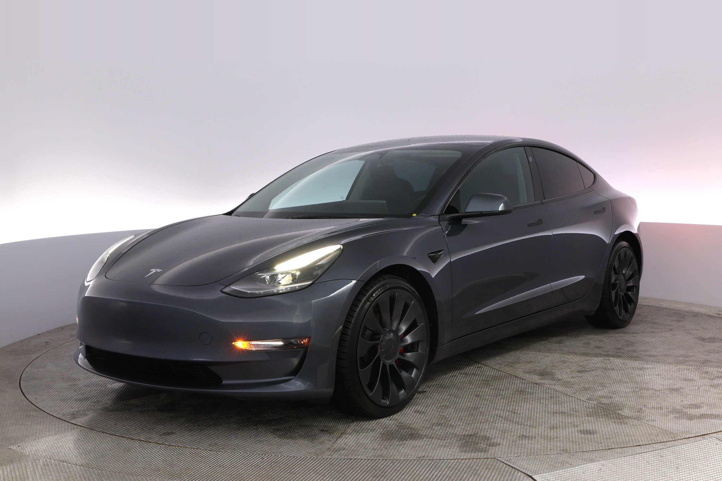 2023 Tesla Model 3 Performance's photo