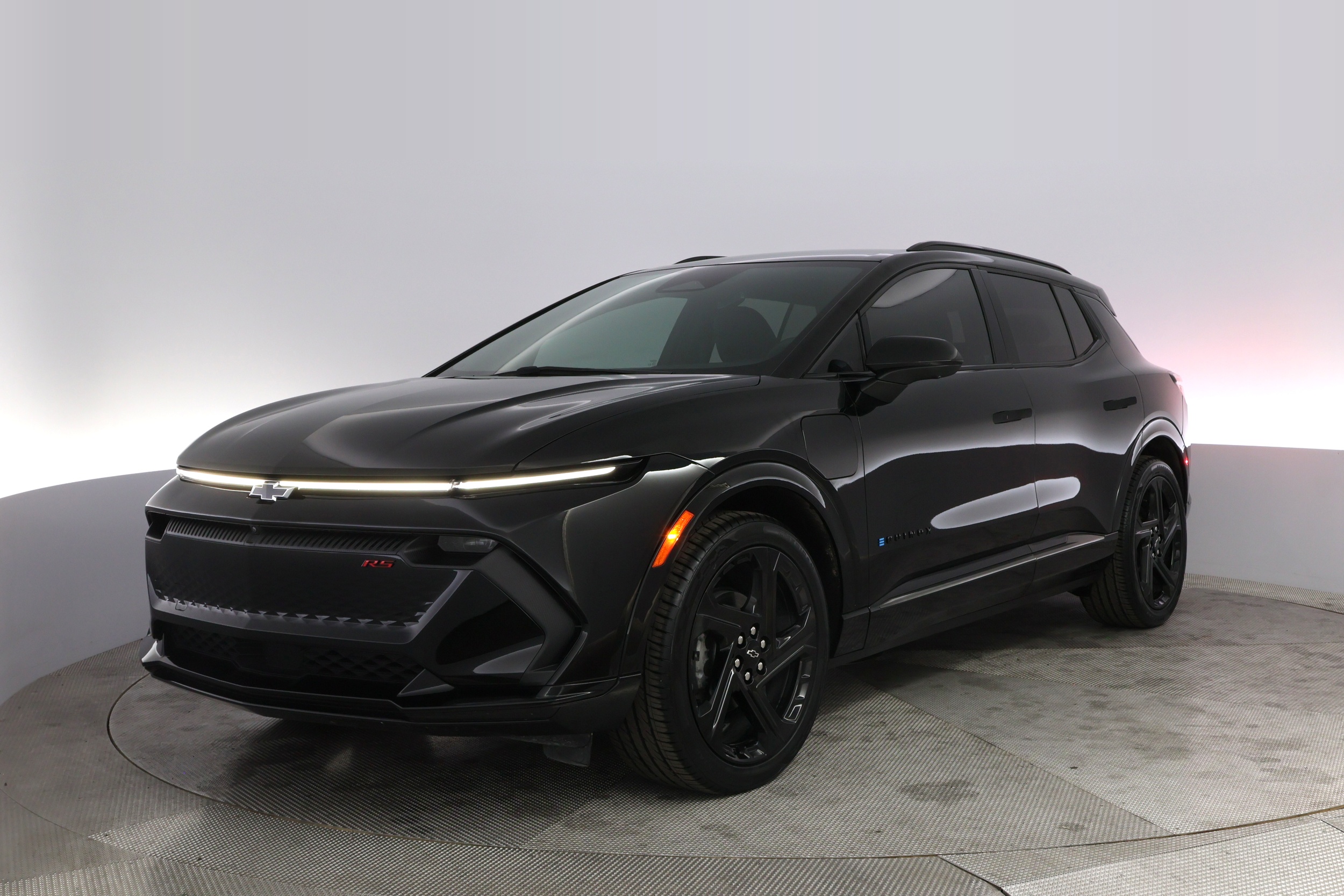 2025 Chevrolet Equinox EV RS FWD's photo