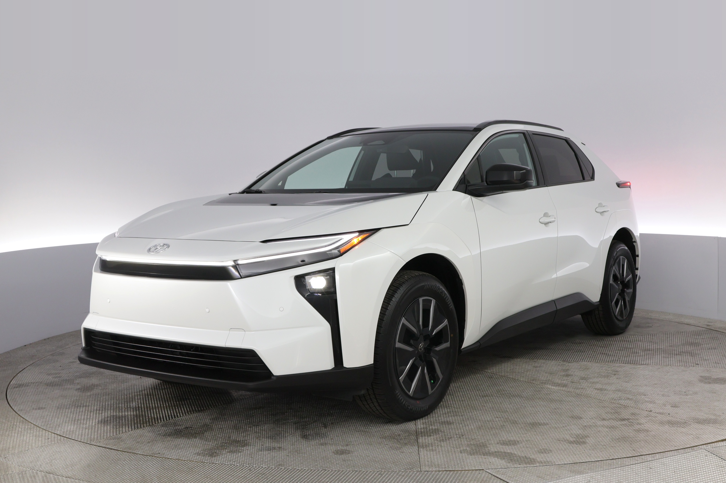 2026 Toyota bZ4X XLE FWD Plus's photo