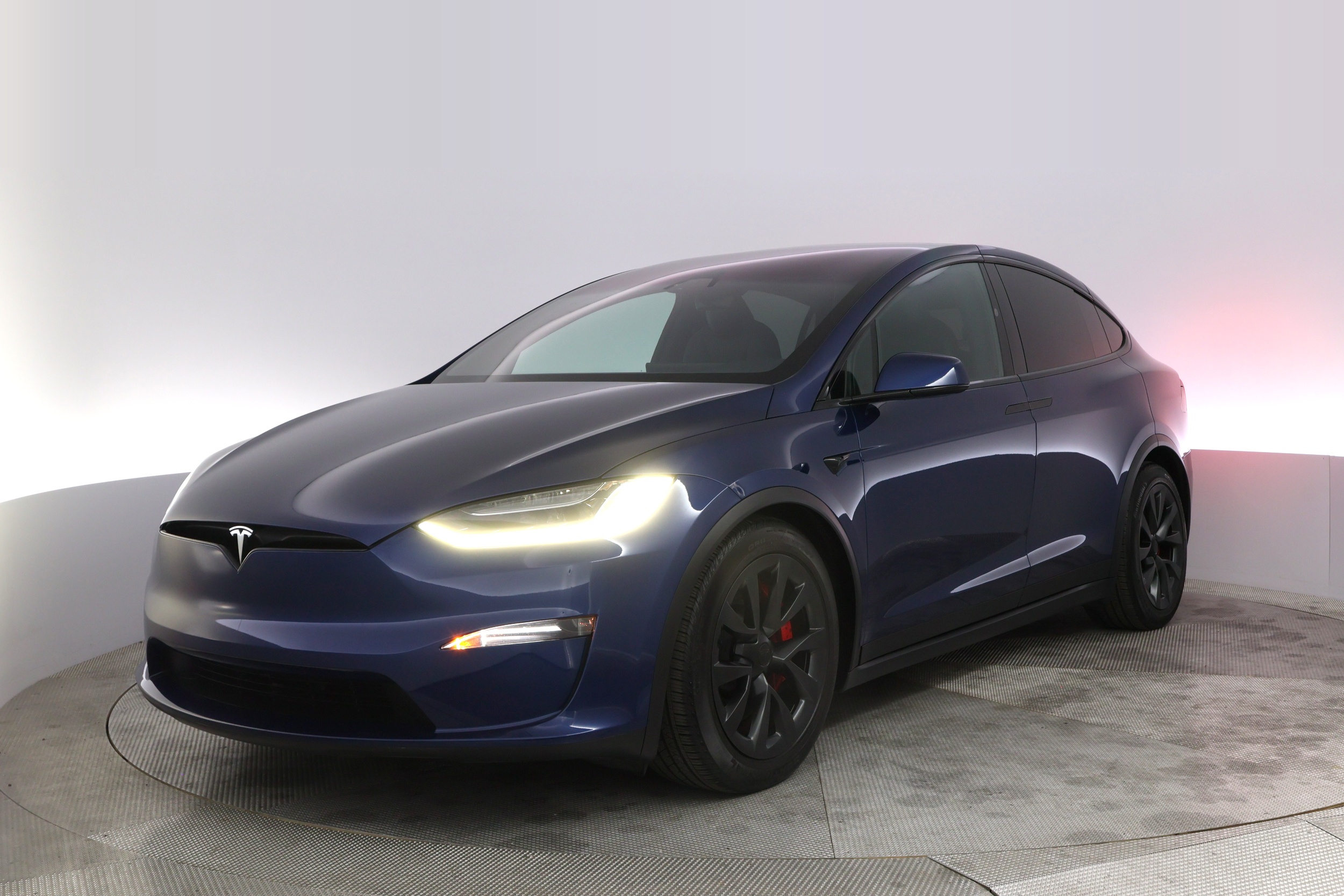 2023 Tesla Model X Plaid's photo