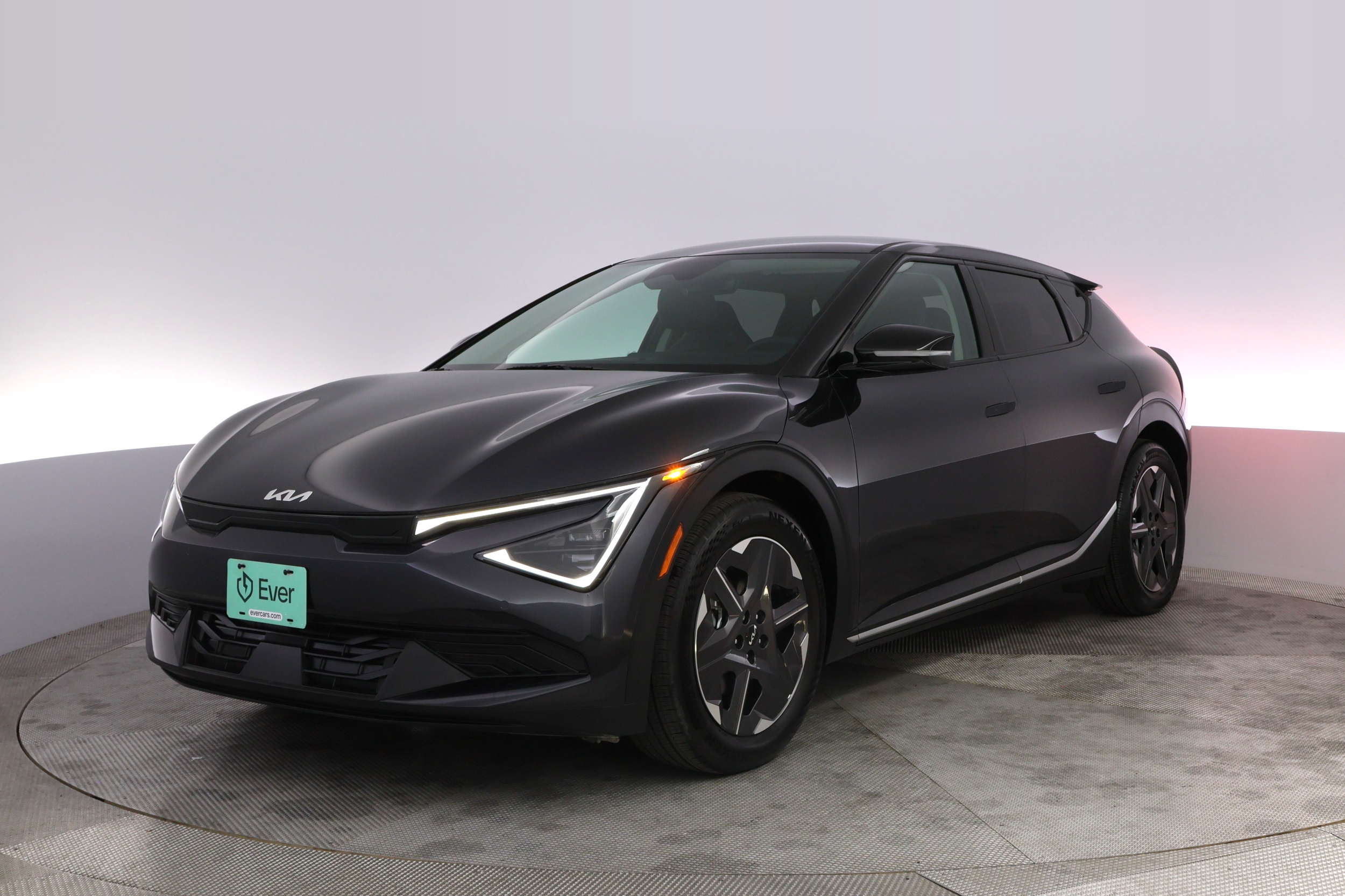 2025 Kia EV6 Light L/R's photo