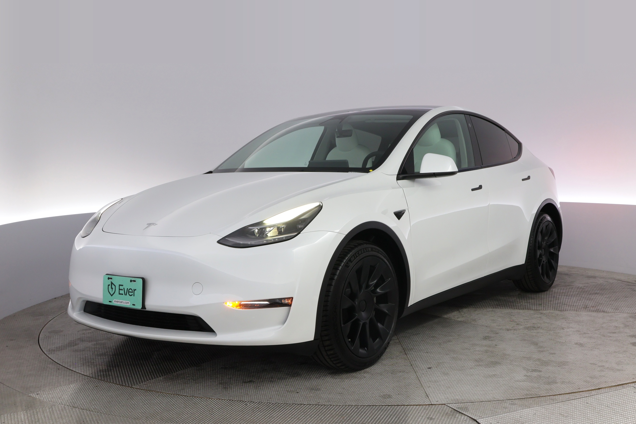 2023 Tesla Model Y Long Range Dual Motor All-Wheel Drive's photo