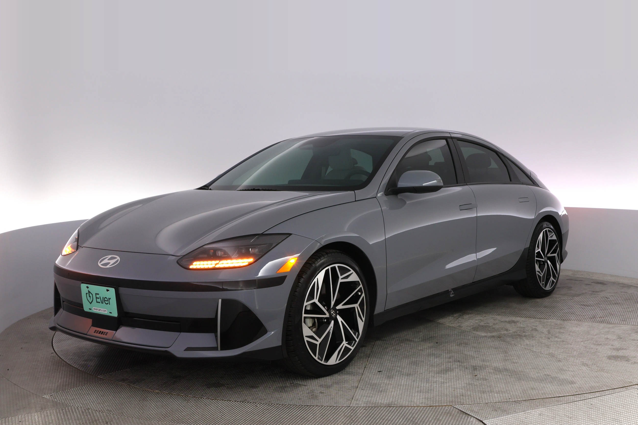 2024 Hyundai Ioniq 6 SEL RWD's photo