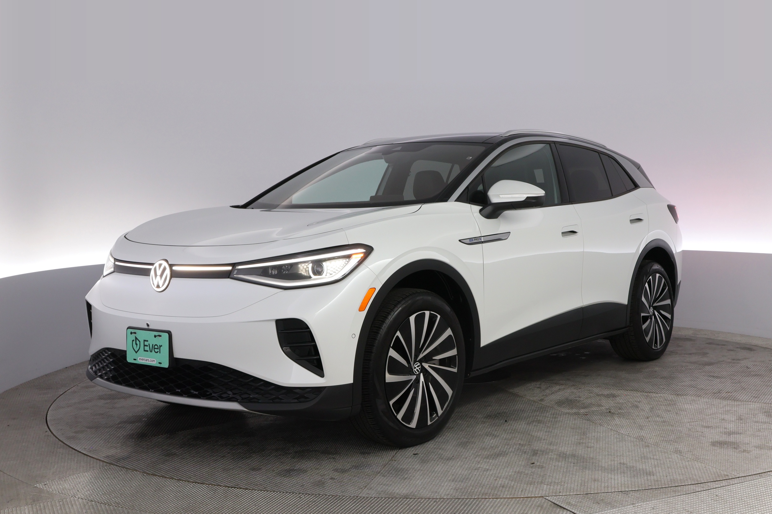 2023 Volkswagen ID.4 PRO S PLUS AWD's photo