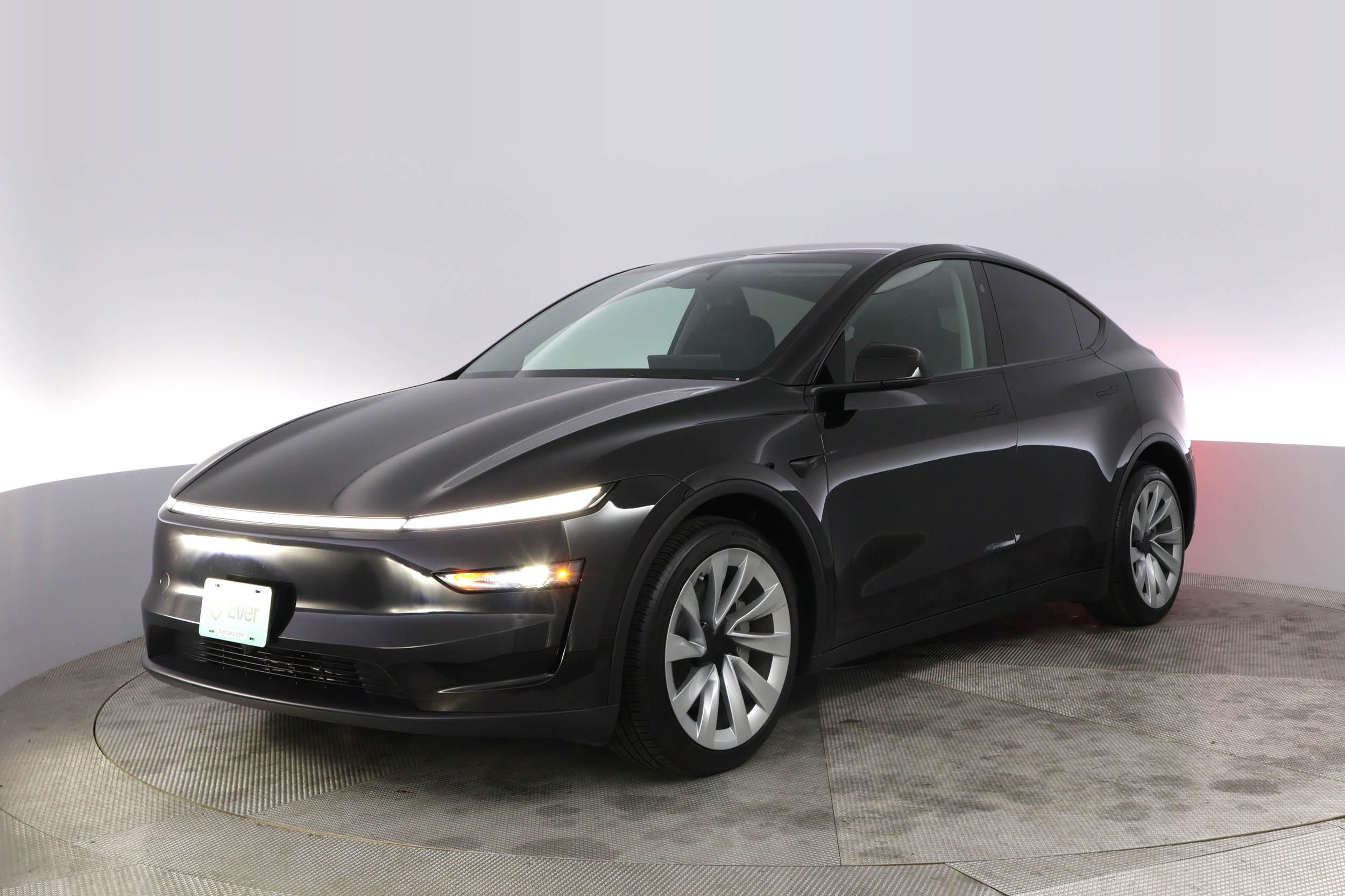2026 Tesla Model Y Long Range Dual Motor All-Wheel Drive's photo