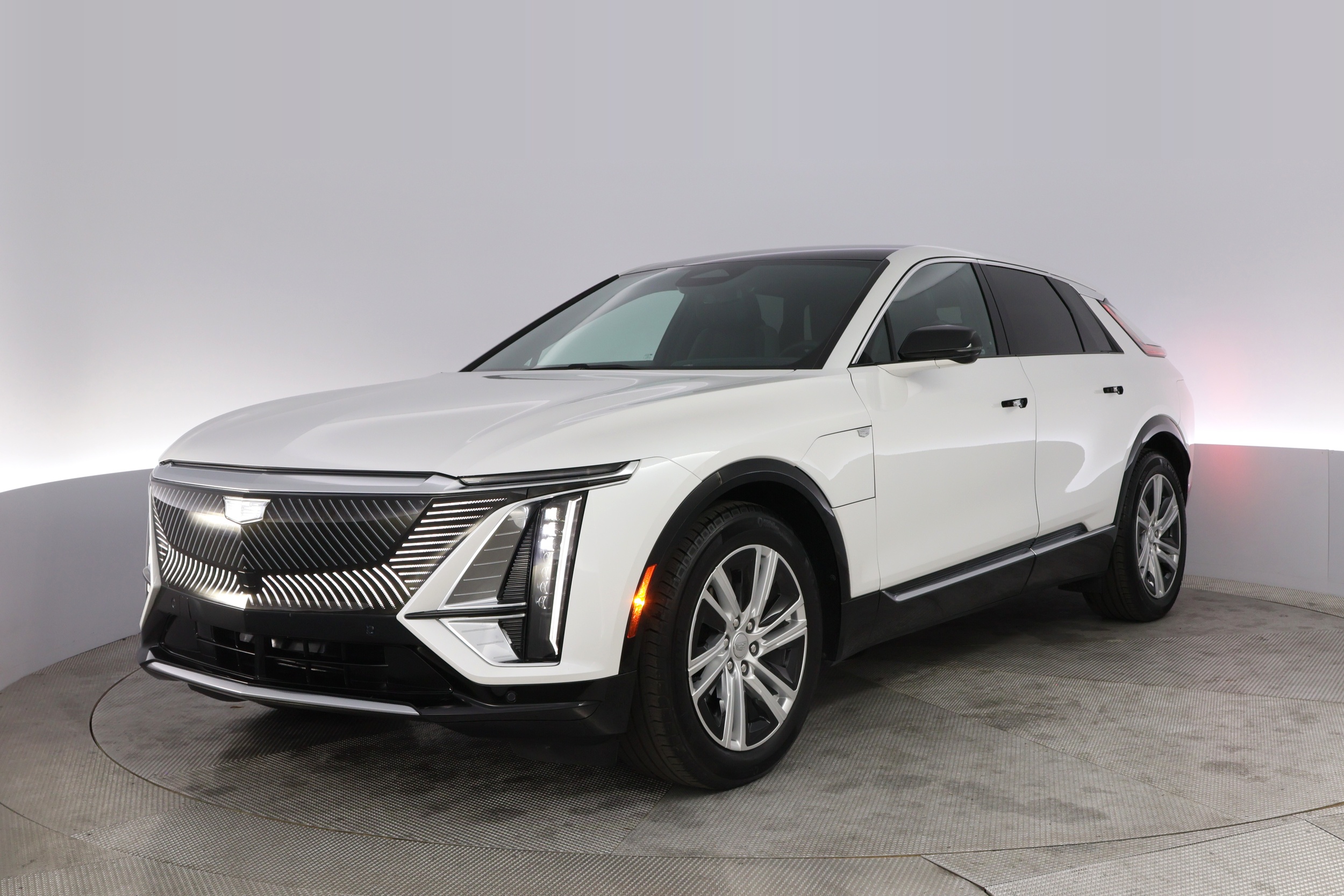 2024 Cadillac Lyriq Tech RWD's photo