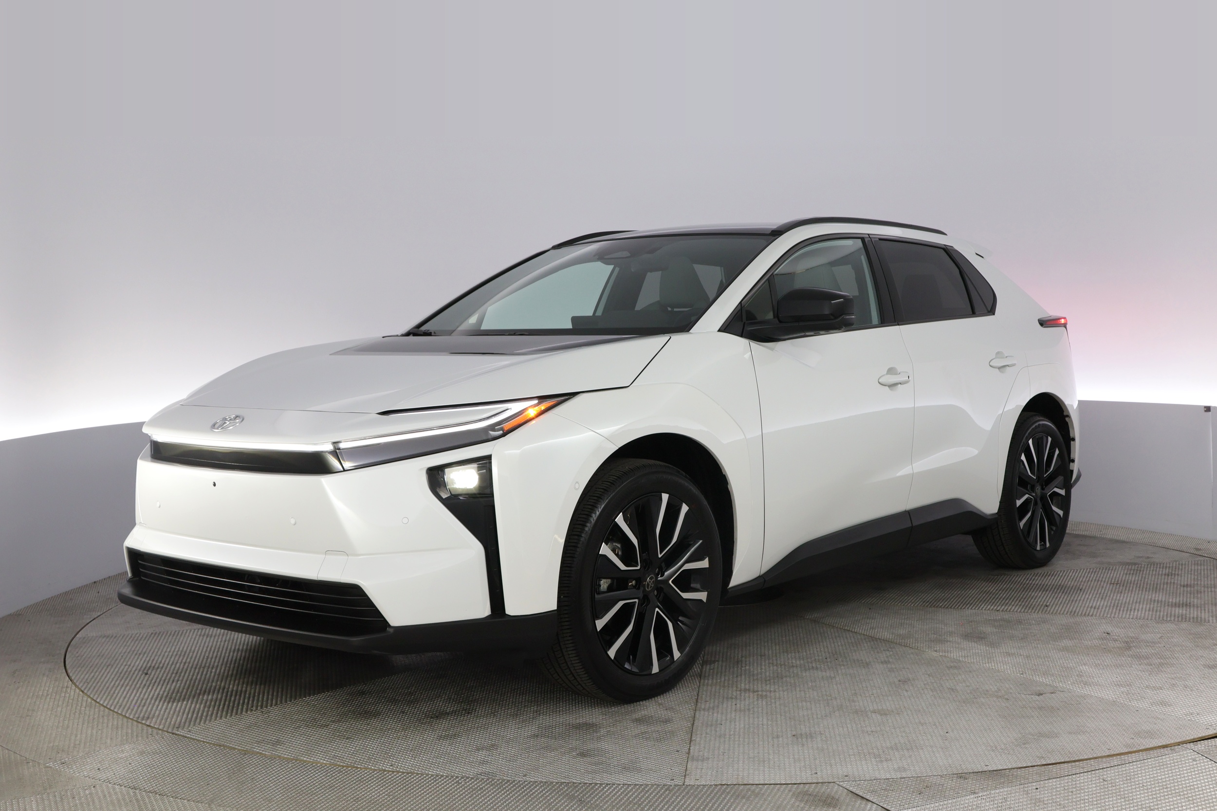 2026 Toyota bZ4X Limited AWD's photo