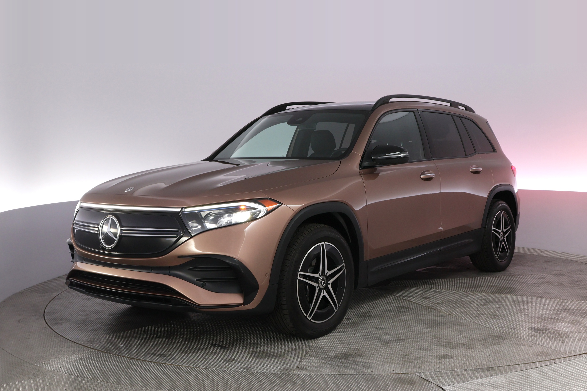 2023 Mercedes-Benz EQB EQB 300's photo
