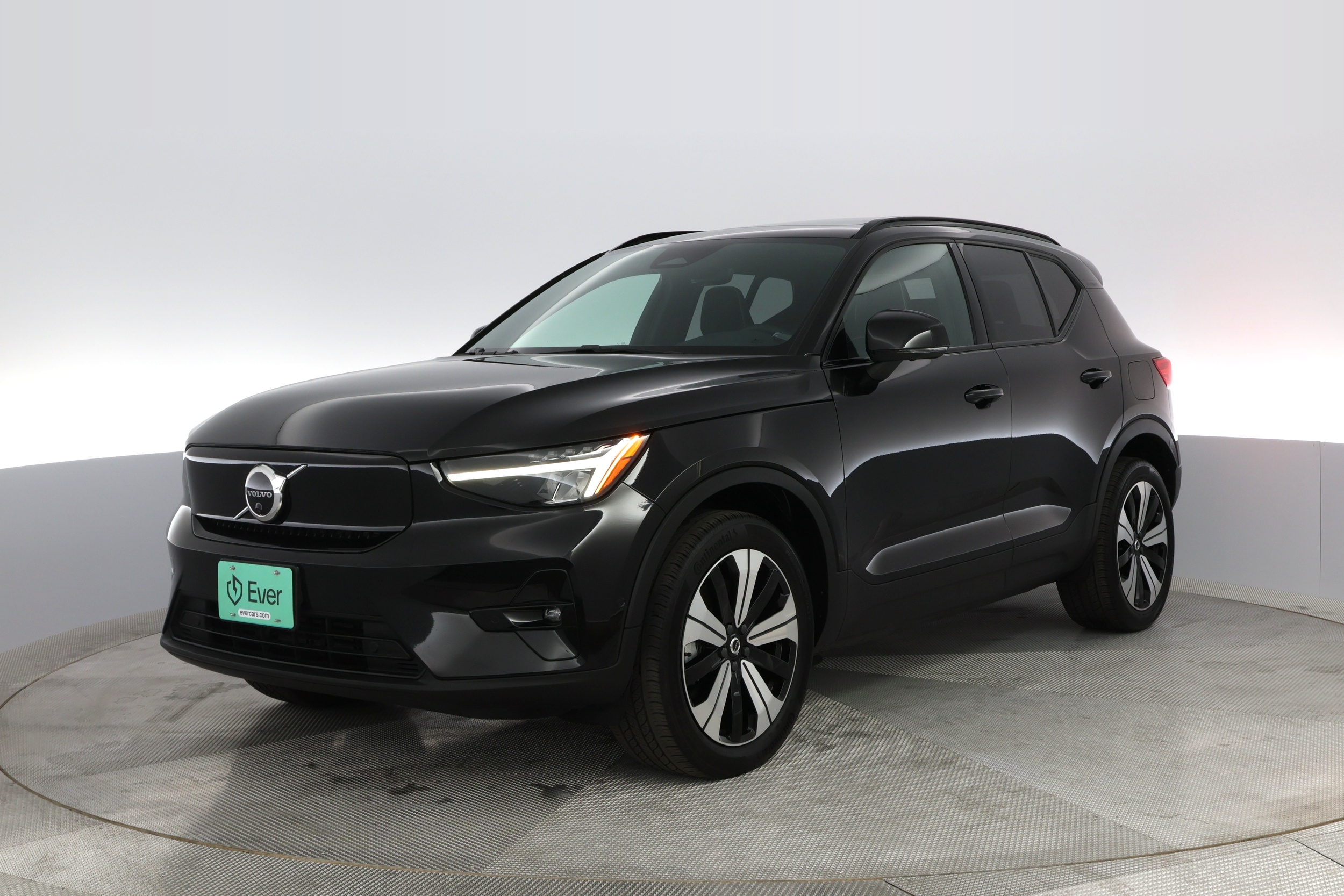 Stilvolle Volvo Xc40 Recharge Plus Dark Ebenbild
