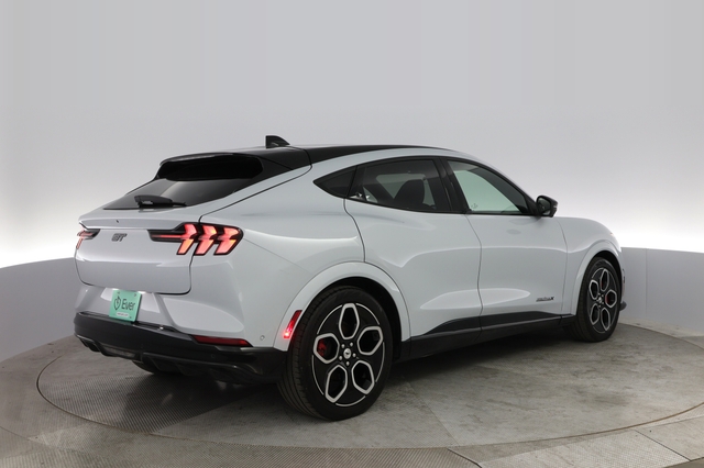 2022 Ford Mustang Mach-E