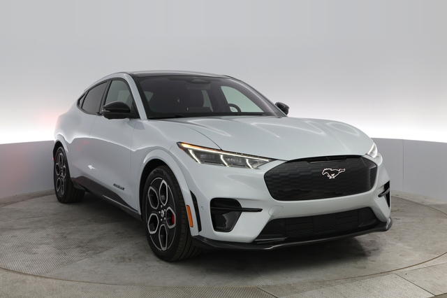 2022 Ford Mustang Mach-E