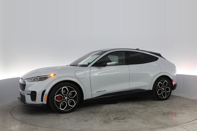 2022 Ford Mustang Mach-E