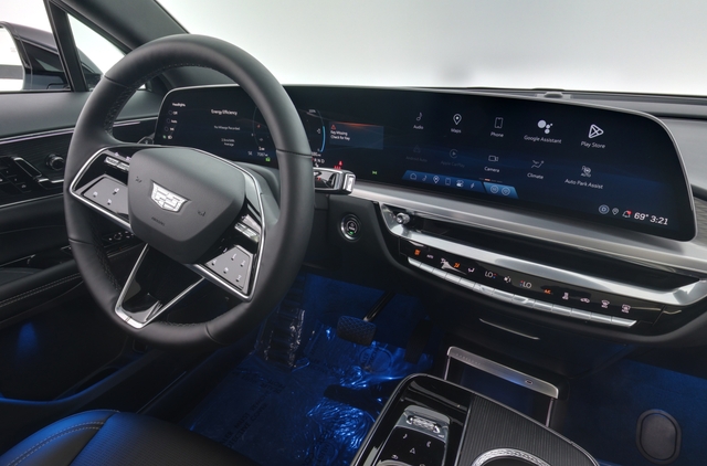 2024 Cadillac LYRIQ