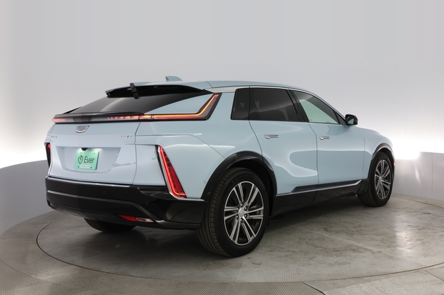 2024 Cadillac LYRIQ