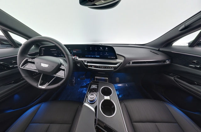 2024 Cadillac LYRIQ