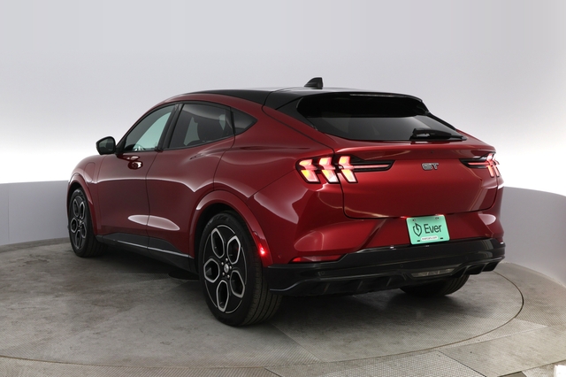 2022 Ford Mustang Mach-E