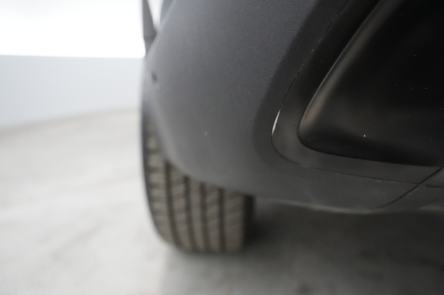 2022 Rivian R1S