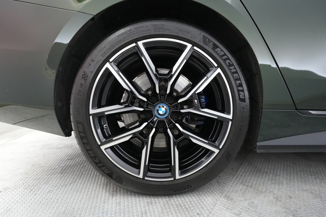2023 BMW i4