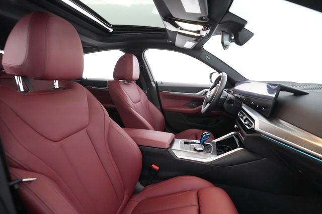2023 BMW i4