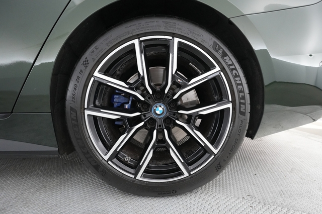 2023 BMW i4