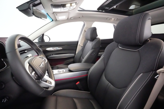 2023 Genesis Electrified GV70