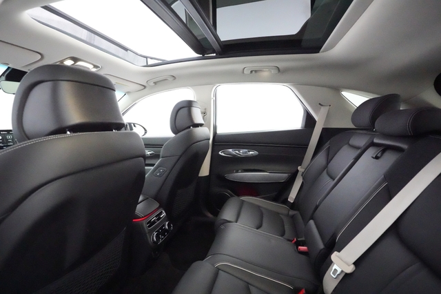 2023 Genesis Electrified GV70