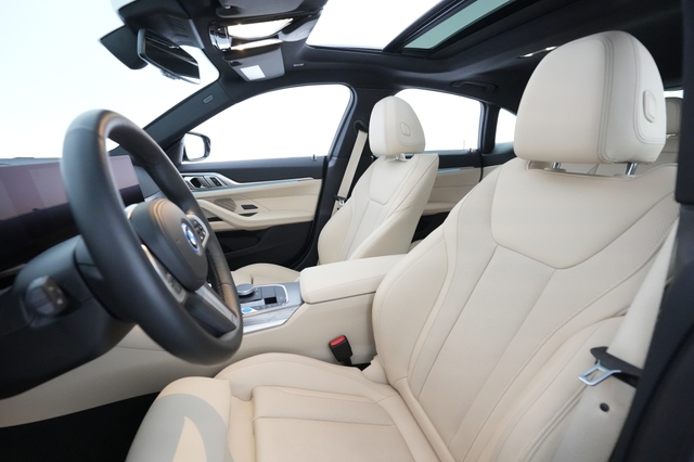 2022 BMW i4