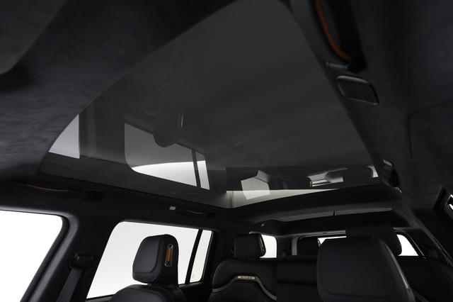 2022 Rivian R1S