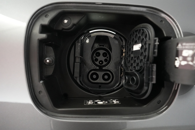 2023 Mercedes-Benz EQB