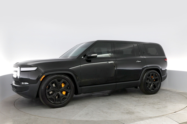 2022 Rivian R1S