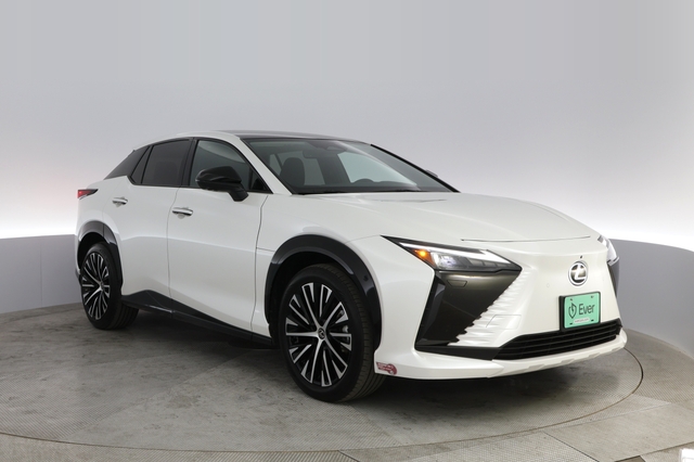 2023 Lexus RZ
