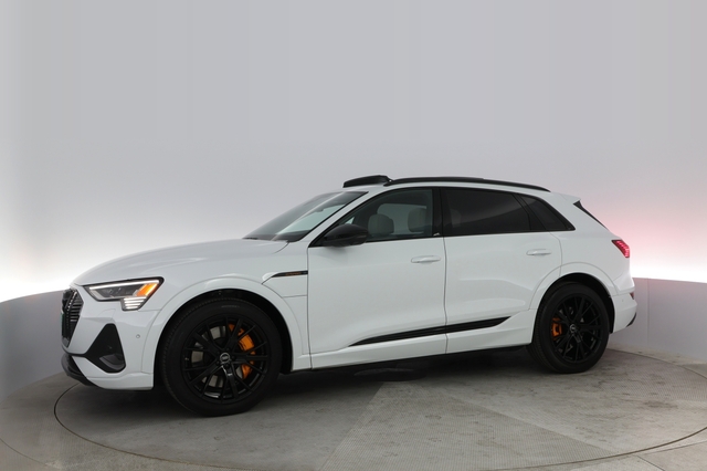 2022 Audi e-tron