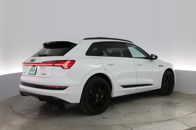 2022 Audi e-tron