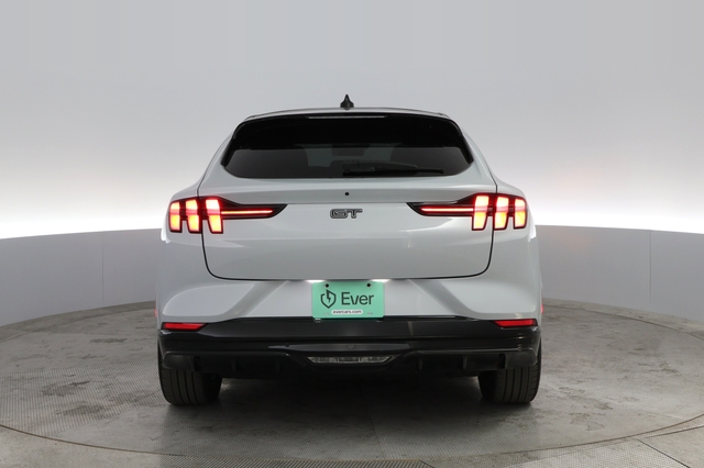 2022 Ford Mustang Mach-E