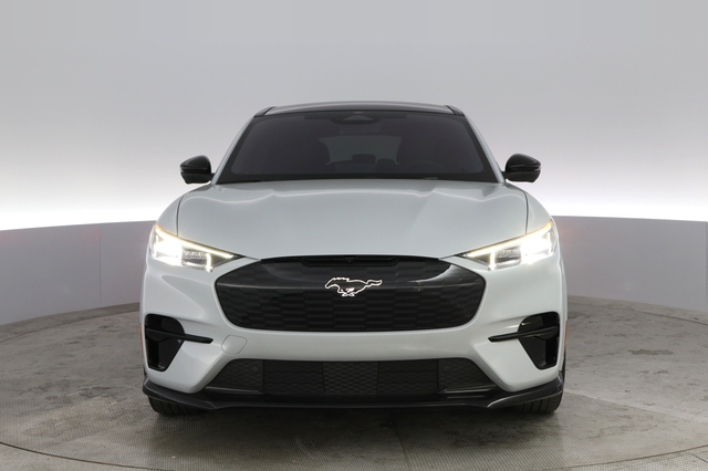 2022 Ford Mustang Mach-E