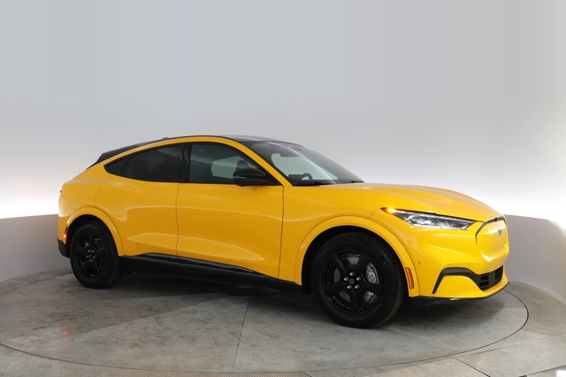 2022 Ford Mustang Mach-E