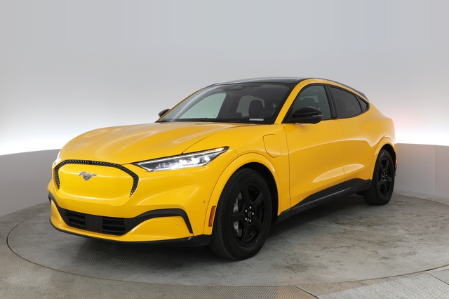 2022 Ford Mustang Mach-E